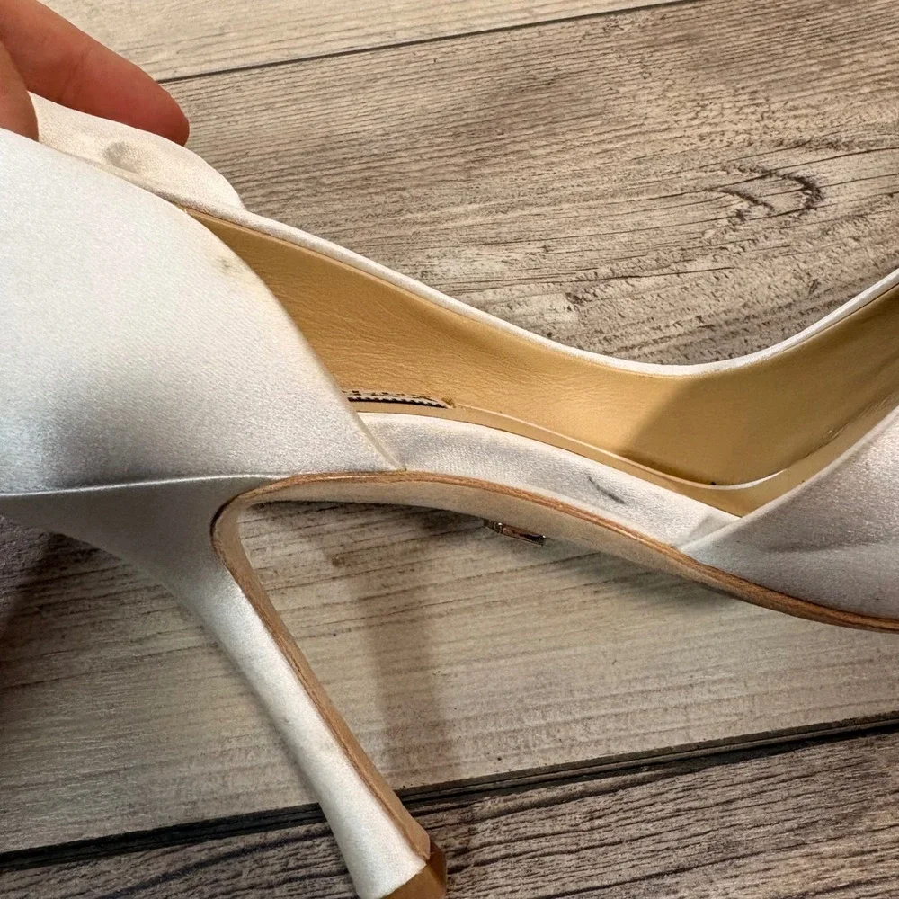 Anthropologie Badgley Mischka White Alejandro Pointed Toe Pumps Heel D'Orsay